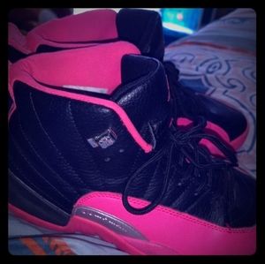 Almost brand new black and pink Jordan's